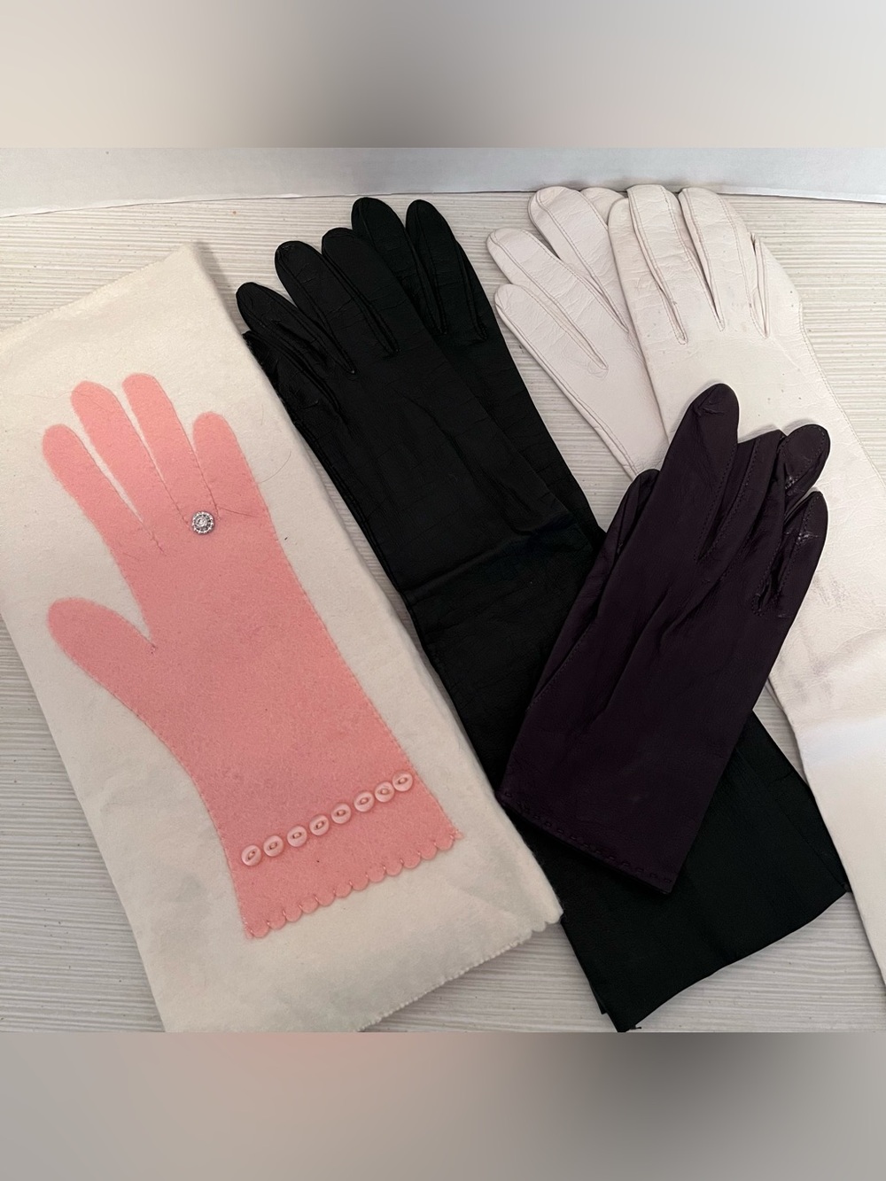 Vintage 50s Kid Gloves with Glove Case
